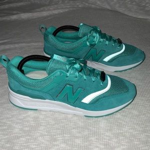 New Balance Women's 997H Mystic Crystal Shoes SZ11